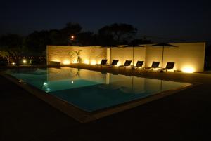 The swimming pool at or close to Sikelika Residence Sul Mare