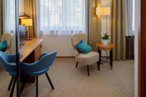 Hotel Silenzio的休息区