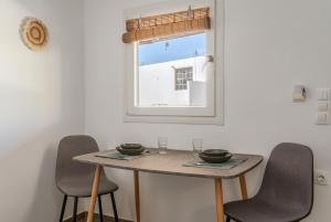 Gallery image of Kleris Apartment 10 Tinos in Tinos Town