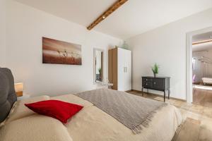 Katil atau katil-katil dalam bilik di Ai Colli country view apartment