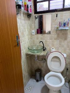 Ένα μπάνιο στο Casa aconchegante em Saquarema