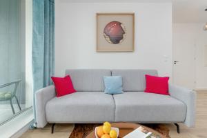 Ruang duduk di Stylish Apartment in Gdynia Balcony & WIFI by Rent like home