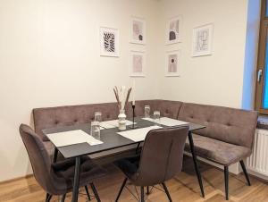 Posezení v ubytování Royal Apart Chemnitz 1 - Terrasse nahe Zeisigwald