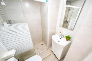 Baðherbergi á OLD CITY Ultracentral Calea Victoriei