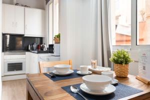 Cucina o angolo cottura di Lodging Apartments Barceloneta Beach Studio 12