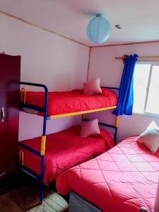 YateAventura emeletes ágyai egy szobában