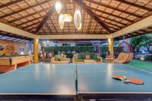 Stolní tenis v ubytování Pousada Praia Bela nebo okolí