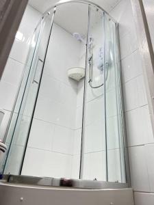 Ένα μπάνιο στο Charming Flat in Ealing +10 φωτογραφίες