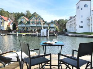 Výhled na řeku, která protéká v blízkosti hotelu