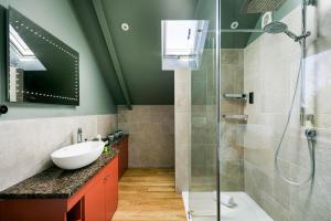 Ένα μπάνιο στο Grayling House HM28 Lower Mill The Cotswolds +13 φωτογραφίες