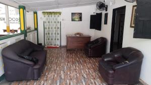Istumisnurk majutusasutuses KANTHI GUEST INN