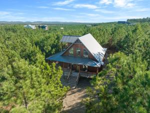 A bird's-eye view of Stunning Balcony View Frequent Deer Sightings