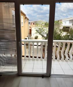 Balkón nebo terasa v ubytování Cosy Apartment in Vir with Mountain View, 35 m²