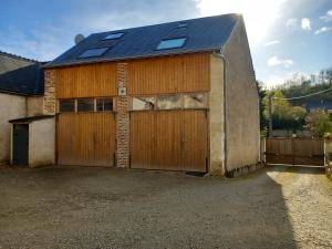 Το κτήριο όπου στεγάζεται  το διαμέρισμα