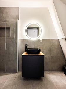 Fotografie z fotogalerie ubytování SI-View Einzelzimmer Zimmer 25 - Hotel v destinaci Siegen