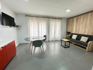 A television and/or entertainment centre at Agi Arago Studio