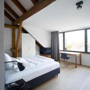 Afbeelding uit fotogalerij van meinwolfsburg hotel auf dem rittergut vormals Yard Boarding Hotel in Wolfsburg