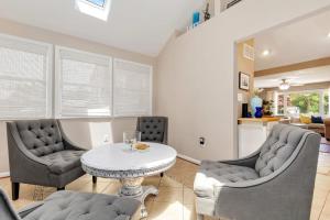 Afbeelding uit fotogalerij van Edgewatermayo Getaway! in Edgewater +45 foto's