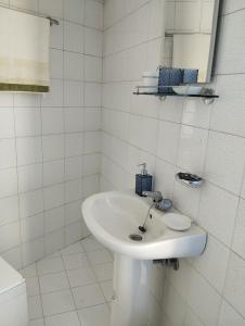 Vonios kambarys apgyvendinimo įstaigoje ENASTRON
