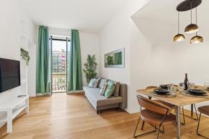 TV a/nebo společenská místnost v ubytování [Tortona-Navigli] Luxury Desing District Wifi e Neflix