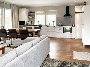 Nhà bếp/bếp nhỏ tại 4 star holiday home in Køpingsvik-By Traum