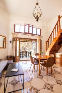 Gallery image of Melina Kyra Panagia in Kyra Panagia