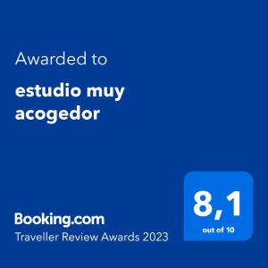 Сертифікат, нагорода, вивіска або інший документ, виставлений в estudio muy acogedor
