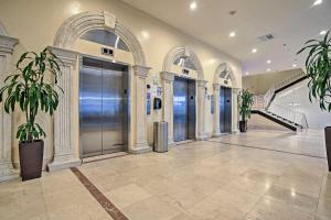 Kép Ocean Views and Resort Perks Sunny Isles Beach Unit szállásáról Sunny Isles Beachben a galériában