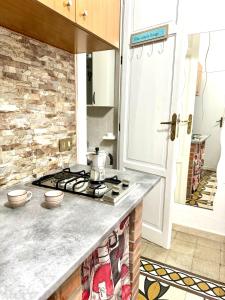 A kitchen or kitchenette at Marilù