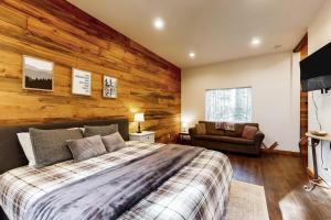 Ένα ή περισσότερα κρεβάτια σε δωμάτιο στο Pasque Flower Glen