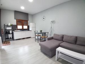 Fotografie z fotogalerie ubytování Estudios El Puntual de Romillo v destinaci Romillo