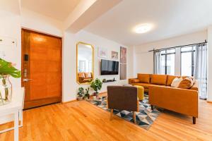 Televisyen dan/atau pusat hiburan di NEW Art Deco Condo in Roma Norte Chapultepec 3km +21 gambar