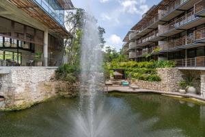 El edificio en el que está la casa vacacional