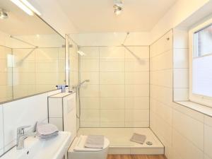 Ένα μπάνιο στο Nice holiday home with terrace +21 φωτογραφίες