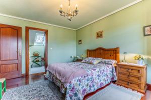 Gallery image of Casa Montañesa in El Astillero +17 photos