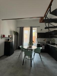 Gallery image of CASA VACANZA A 100 METRI DAL MARE in Imperia