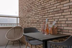 Nápoje v ubytování Huswell - Modern apartment in a new residence near the sea