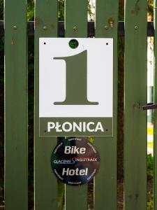 Certifikát, ocenenie alebo iný dokument vystavený v ubytovaní Płonica 1