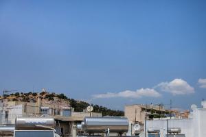 Zdjęcie z galerii obiektu Island in the sky! Acropolis and city views! w Atenach
