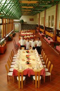 Restaurace v ubytování Hotel Costellazioni