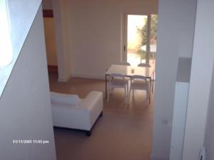 Tal-GħoqodにあるGizimin, Stylish, modern, central apartment, 37, Triq L-Adrijatiku, San Gwannのギャラリーの写真