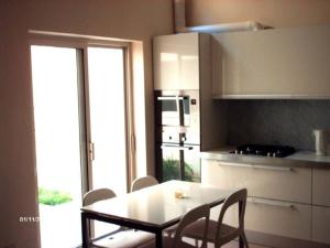Tal-GħoqodにあるGizimin, Stylish, modern, central apartment, 37, Triq L-Adrijatiku, San Gwannのギャラリーの写真
