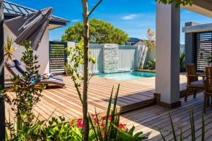 Bazén v ubytování Pezula - Divine living - Executive garden unit nebo v jeho okolí