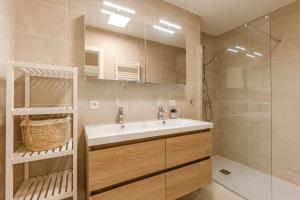 Koupelna v ubytování Huswell - Bright apartment in Sky garden with terrace + 27 fotografií