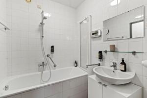 Koupelna v ubytování Art Hotel Vienna
