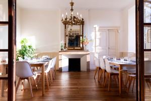 Restavracija oz. druge možnosti za prehrano v nastanitvi Château Rieucazé