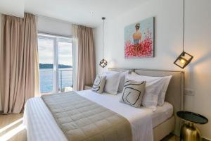 Ένα ή περισσότερα κρεβάτια σε δωμάτιο στο Villa Josip +40 φωτογραφίες
