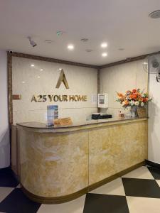 The lobby or reception area at A25 Hotel - Đội Cấn 2