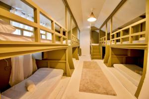 Gallery image of Treasure Isle Backpackers Hostel in Boracay