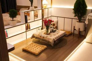 Χώρος καθιστικού στο Homstay Ocean Park view biển hồ S1.12